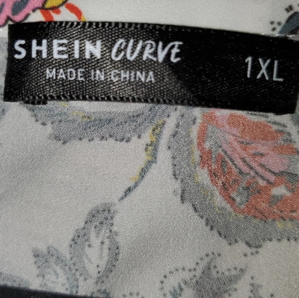 SHEIN Keyhole Neck Short-sleeved Tunic - Picture 11 of 13